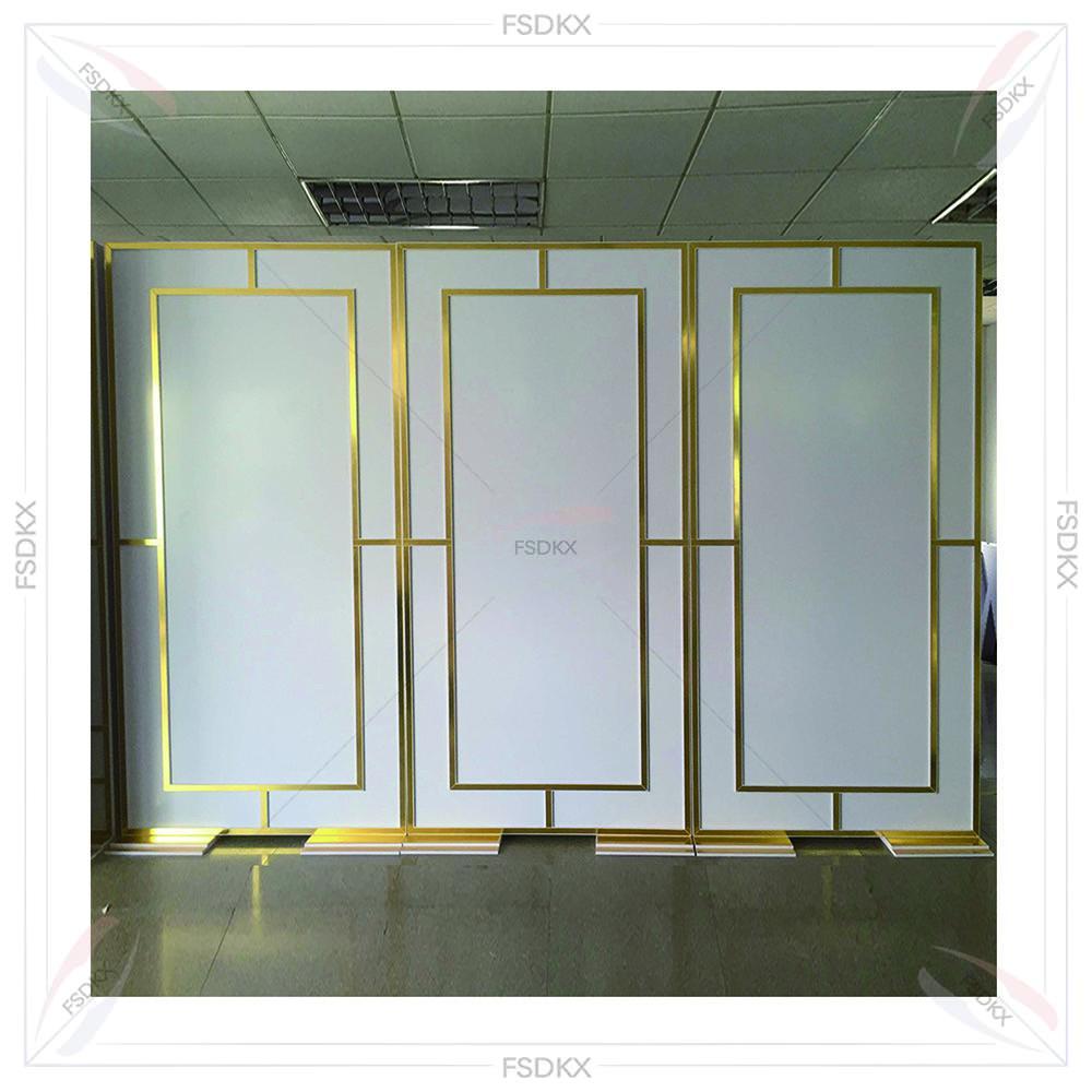 Wedding Supply Rentals - Parlak Altın Parti Malzemeleri Fon Perdesi