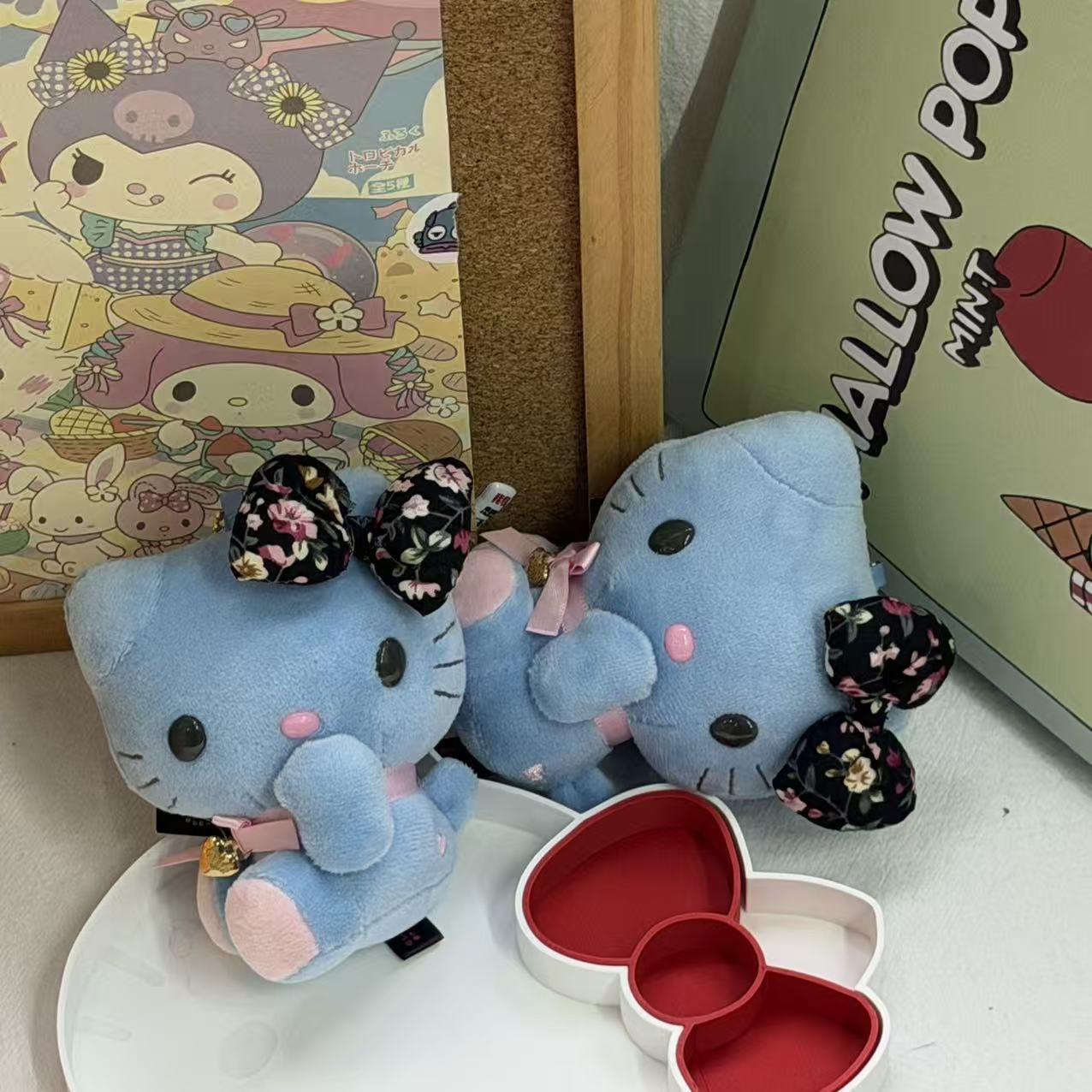 Mavi Hello Kitty Çiçek Desenli - Good Floral & Wedding Decor Supply Photos incelemesi ve fiyatı